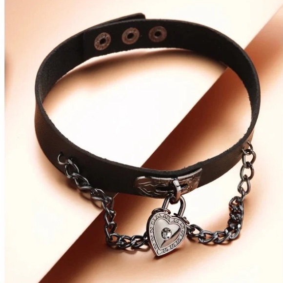 Heart Chains Choker Necklace Women Jewelry Punk Heart Dangle Pendant - Picture 3 of 5